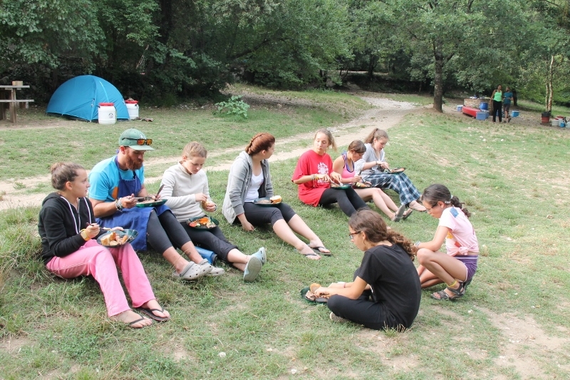 Village Camps International Summer Camp Ard&egrave;che, France 2019-07-26 https://www.villagecamps.com/journals_admin/images/931-22-22, 23-07-2014  (800x533) (280).jpg